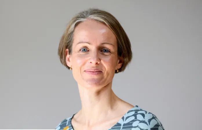Natalie Armstrong_0